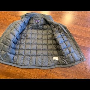Men’s Patagonia Grey Wanaka size XL never worn